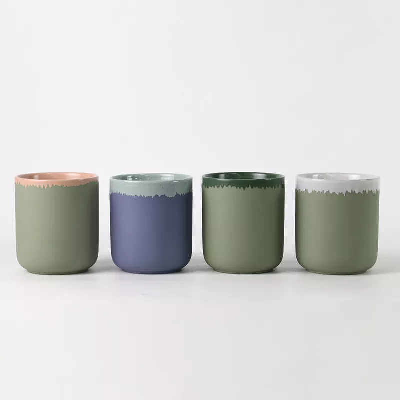 Kerzenhalter aus Keramik mit natürlichem Farbfinish