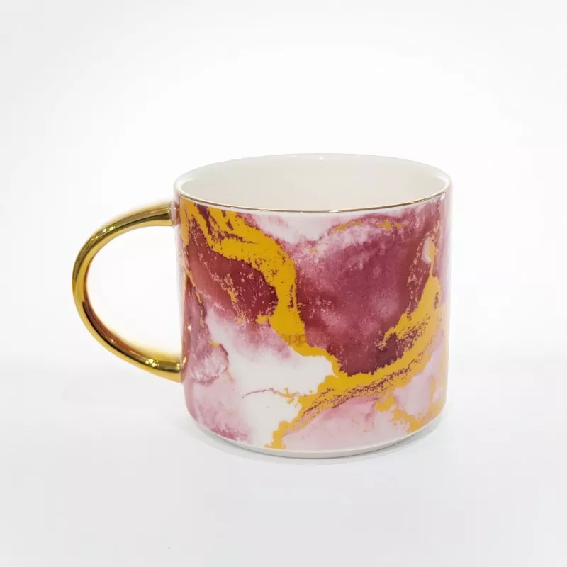 Elegante Keramiktasse mit Marmormuster